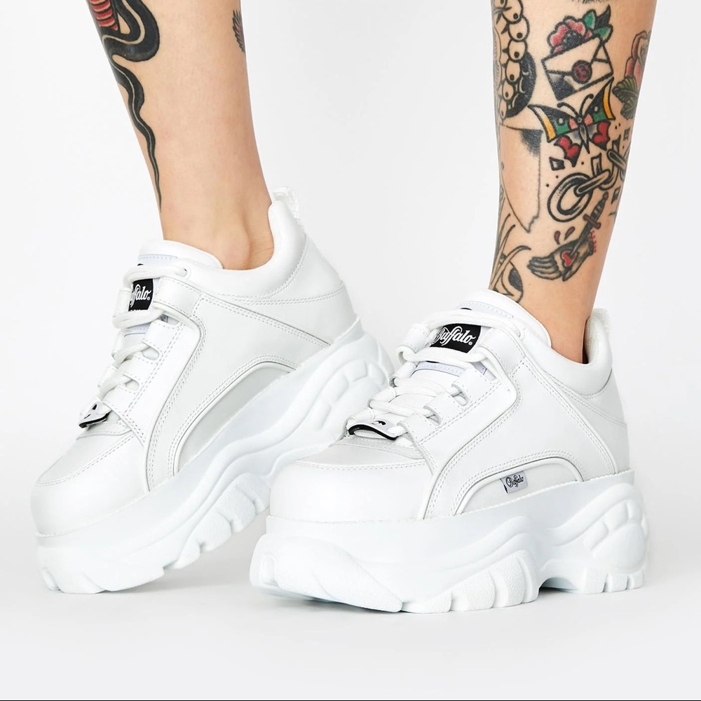 White Buffalo London Platform Leather Sneaker